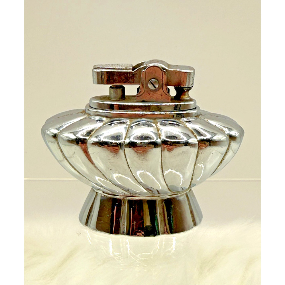 Vintage Ronson Regal Chrome Plated Weighted Table Lighter